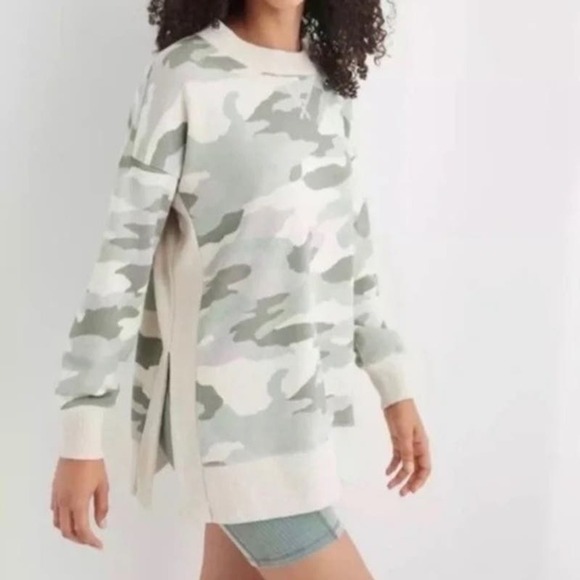 Aerie Good Vibes Camo Oversized Crewneck Sweatshirt - Picture 1 of 5